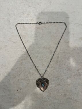 Vintage Silver filagree Heart Pendant Necklace with Blue Stone. So pretty!